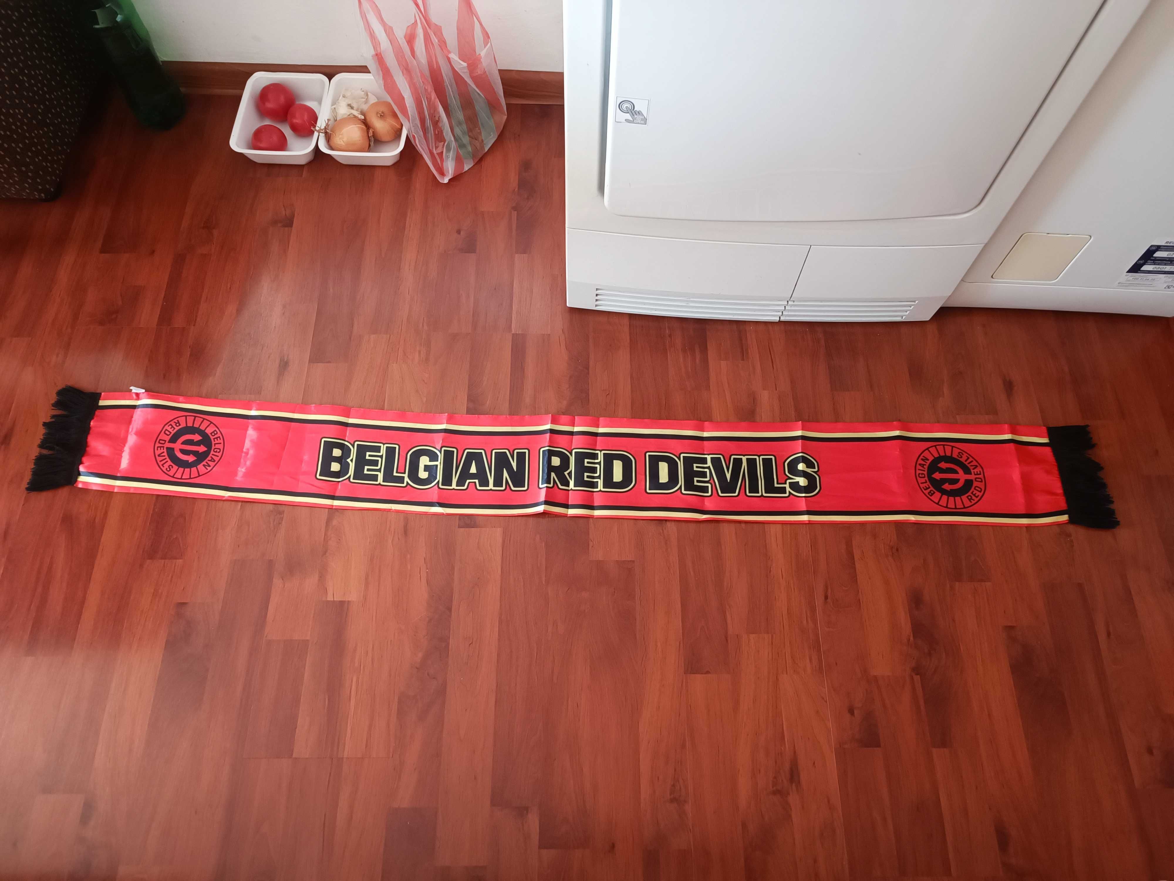 Шал на Червените Дяволи BELGIAN RED DEVILS Манчестър Юнайтед