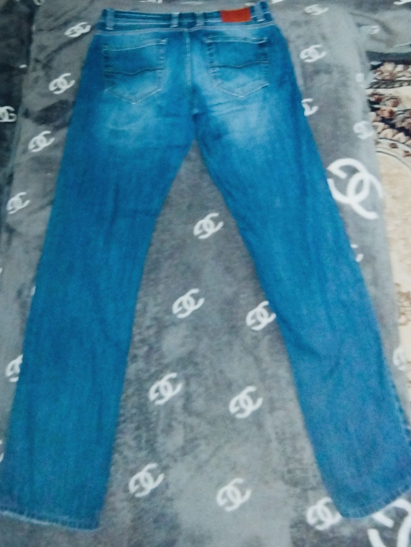 Продам мужские джинсы отличного качества