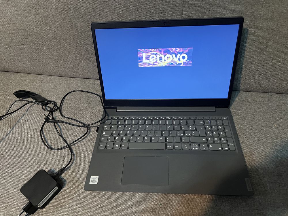 Laptop Lenovo i5 -1035 ssd 256 gb