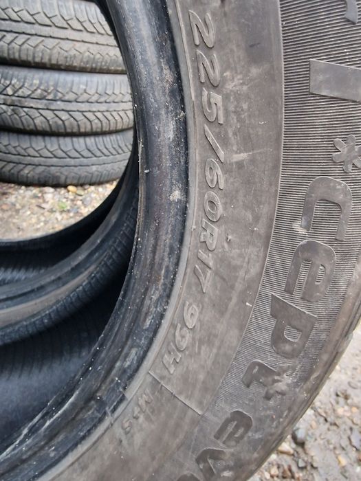 Anvelope 225/60R17 marca Hankook, M+S