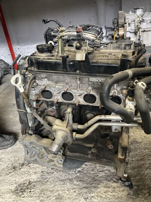 Mitsubishi Pinin 1.8i 2004 година Двигател