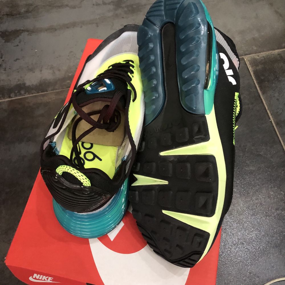Nike Air Max 2090 - 40 номер