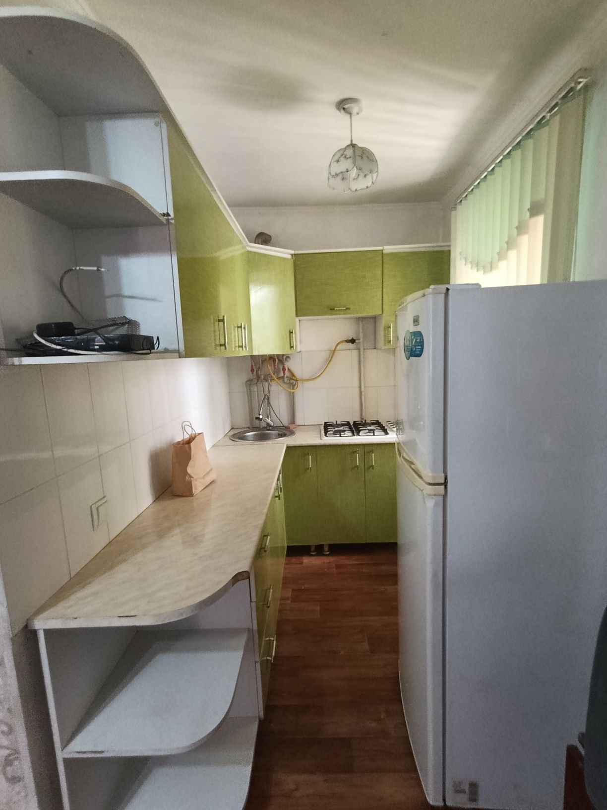 2хкомн кв в центре Абая140, 2эт