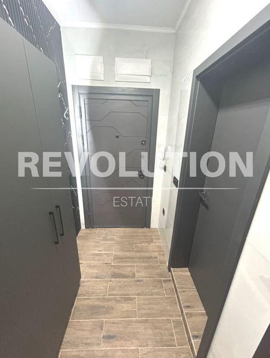 Дава се под наем Тристаен апартамент в Варна, м-т Пчелина - 64 кв.м за 700 € - Снимка #9