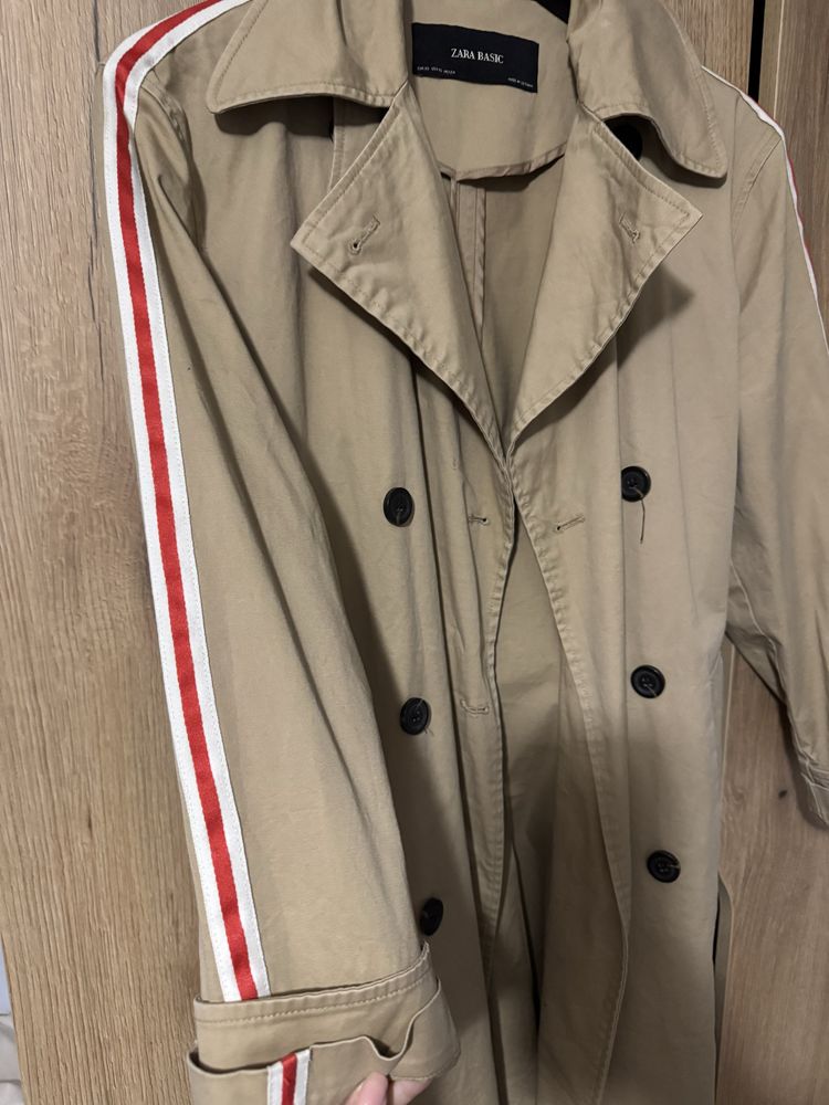 Тренчкод на  Zara