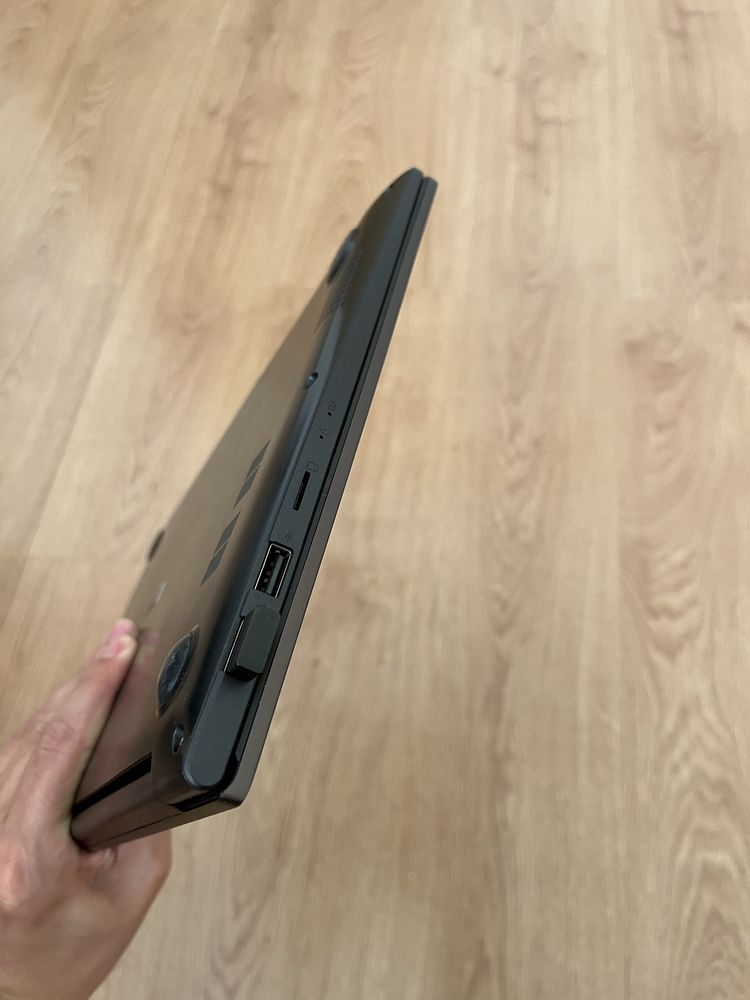 ASUS Vivobook 14