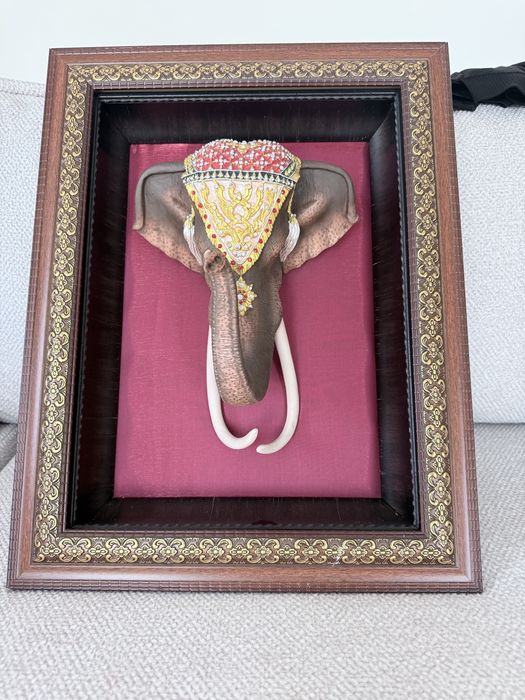 Продам картину Слон