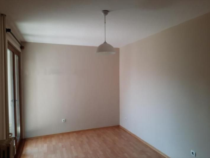 Двустаен апартамент в Центъра на София.