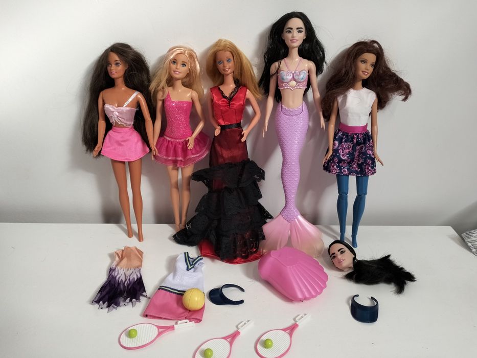 Loturi păpuși Barbie ieftine