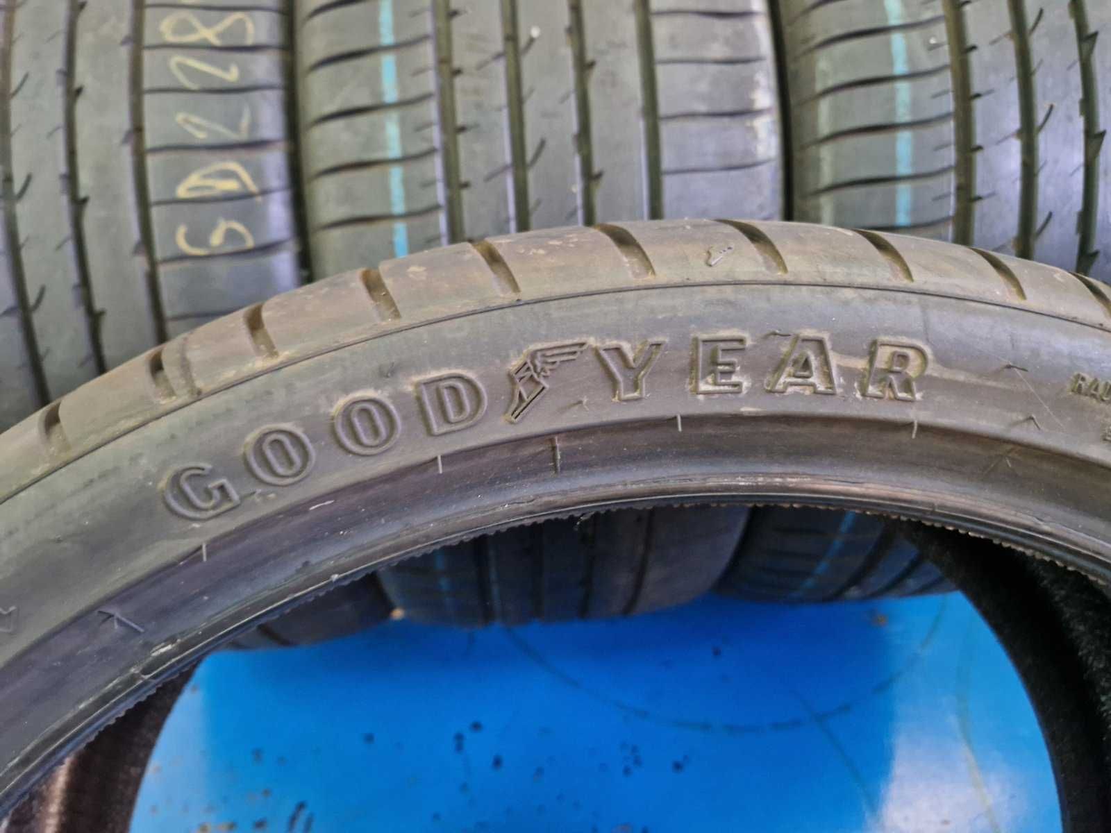 4 Goodyear R22 265/35-285/35
летни гуми спорт пакет DOT0720