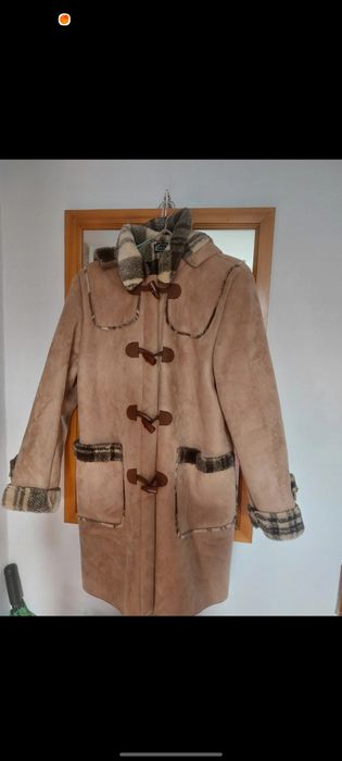 Palton piele intoarsa