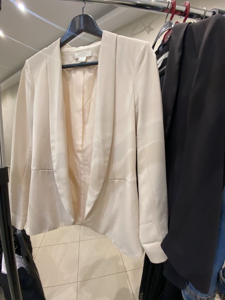 Блейзър H&M бежов