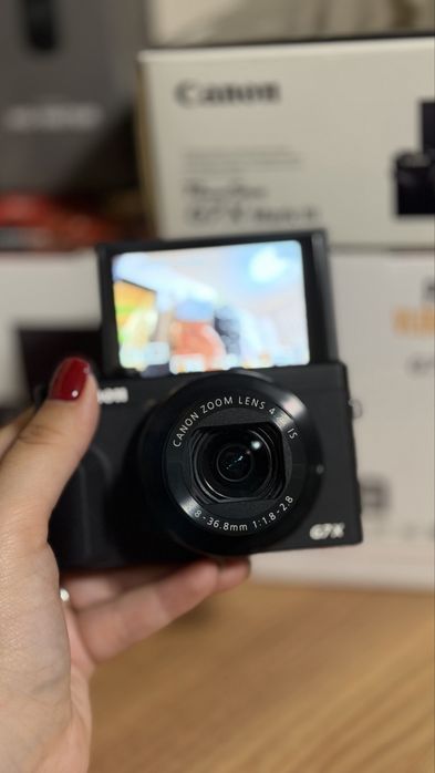 Canon PowerShot G7 X Mark III Premium Vlogger Kit