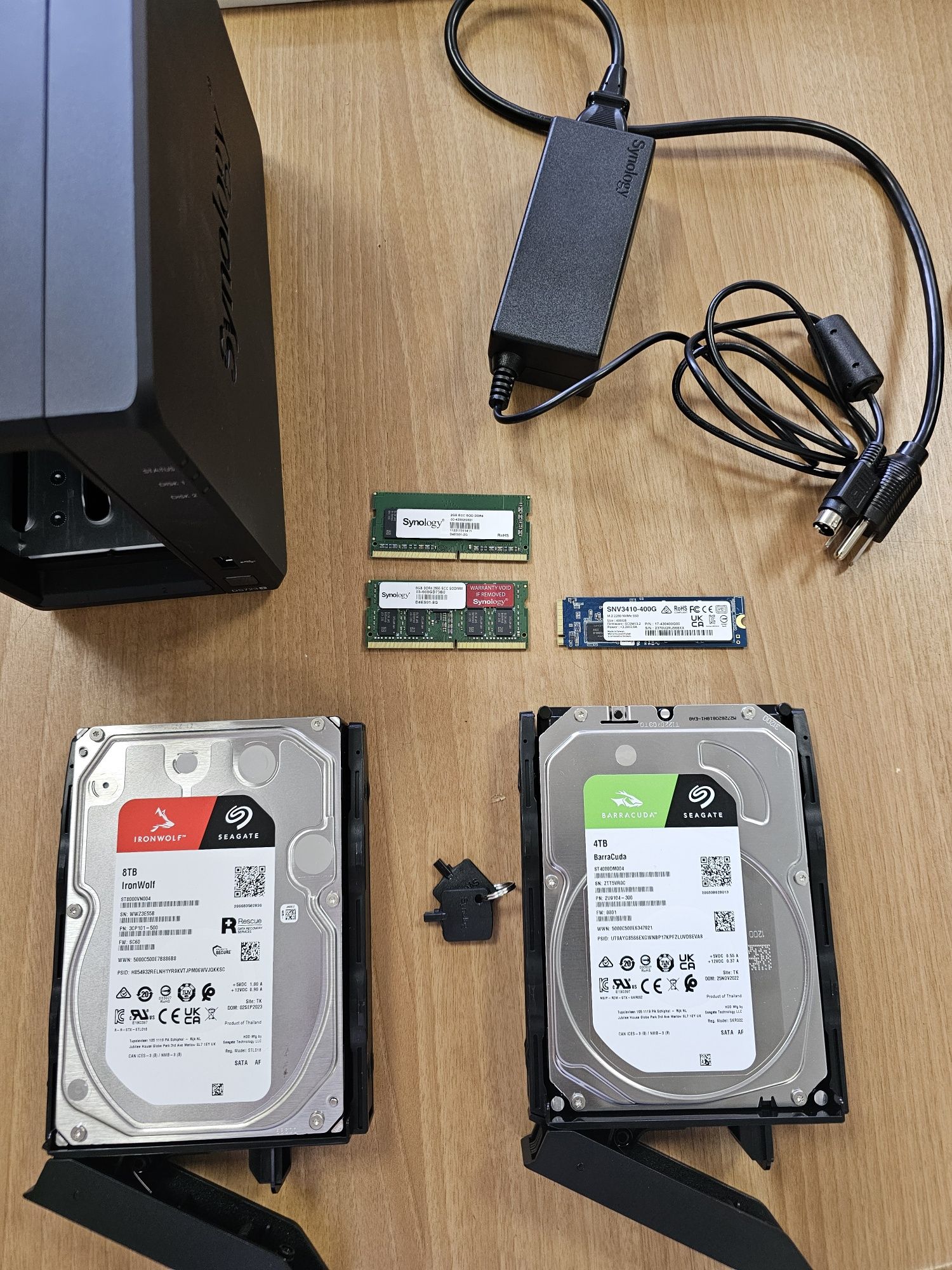 Synology DiskStation DS723+ 4GB RAM  +4TB + 8TB +480Gb