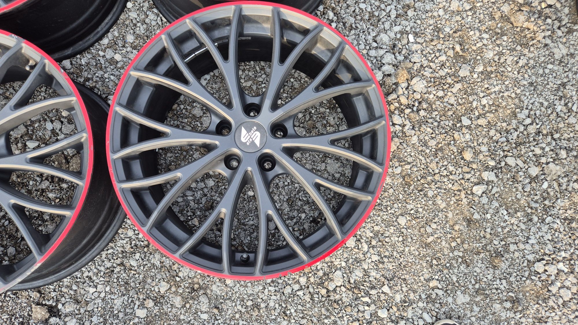 Джанни EtaBeta 5/114.3 Toyota,Nissan,Honda 5x114.3

Употребявани, Шуме
