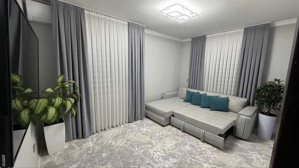 Мирзо Улугбек Буз2 продается квартира 2/4/5  40м2 ор пойтахт автосалон