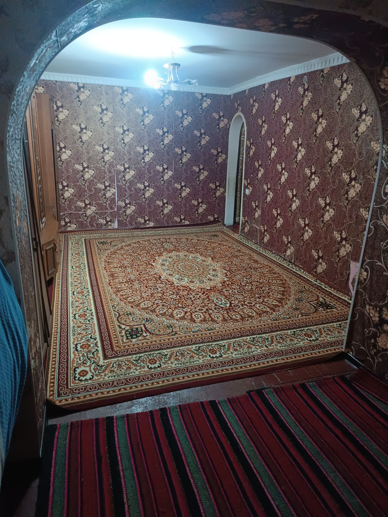 Srochni kvartiraga qo'yamiz  oilaga arintir Bektemir fud sut bozor old