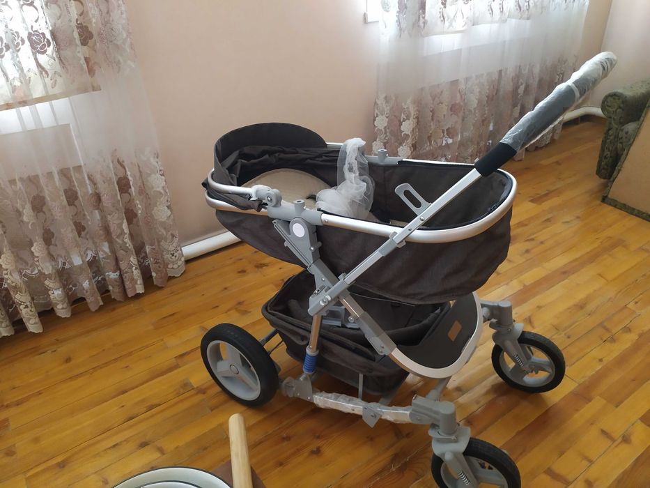 коляска детская новая