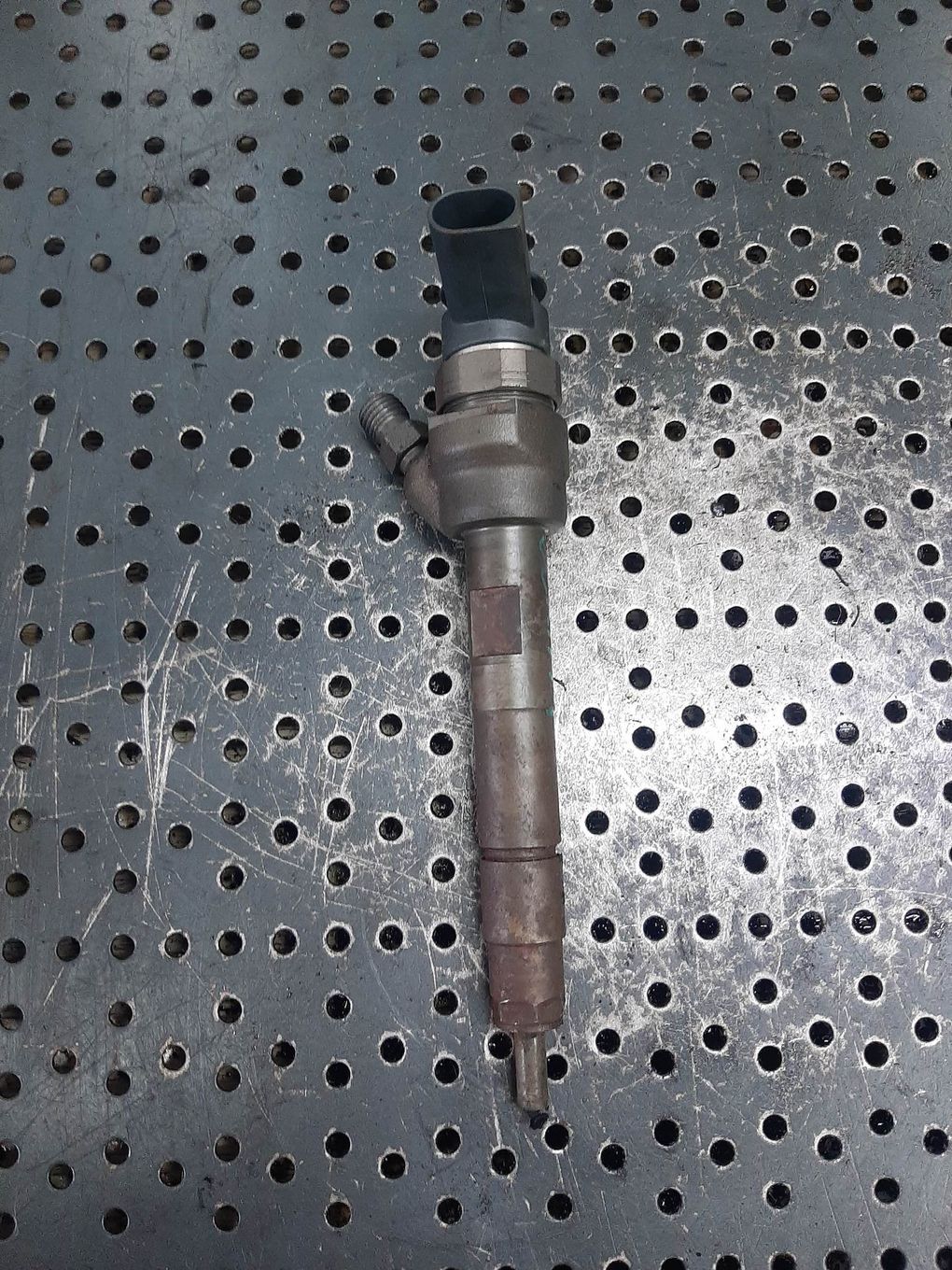 injector 0445110289 779844604 2.0 d  bmw serie 3 e90 e91 e92 x1 x3 serie 1 e87 e81 e82 e88