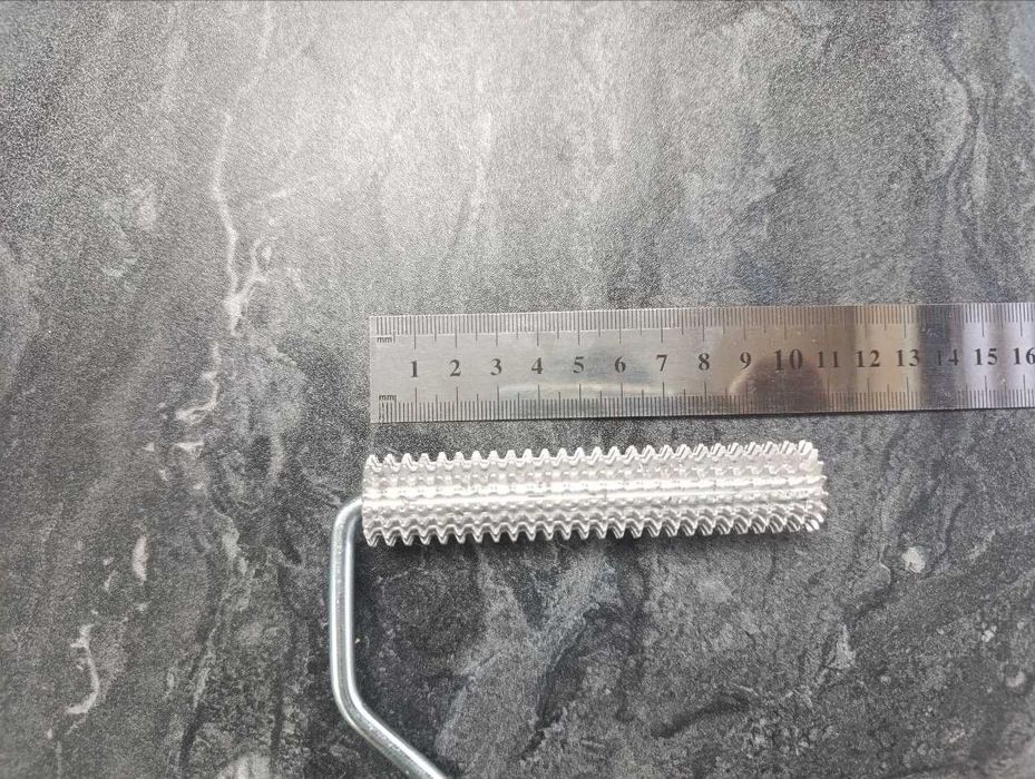 Валик для полиэфирной смолы