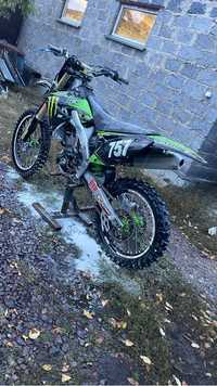 Продам мотоцикл kawasaki kx250f