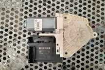 Motoras macara geam fata stanga 1K0959701P Volkswagen VW Passat B6 [2