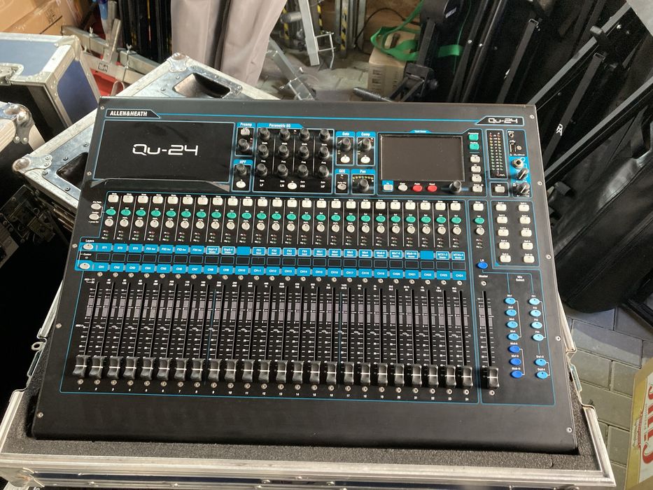 Mixer digital Allen&Heath QU-24