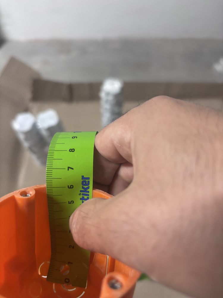 Конзоли за контакти 40mm и 60mm