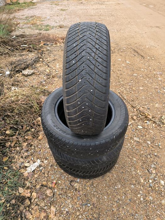 Продам комплект шин Yokohama Ice Guard IG65 205/60 r16