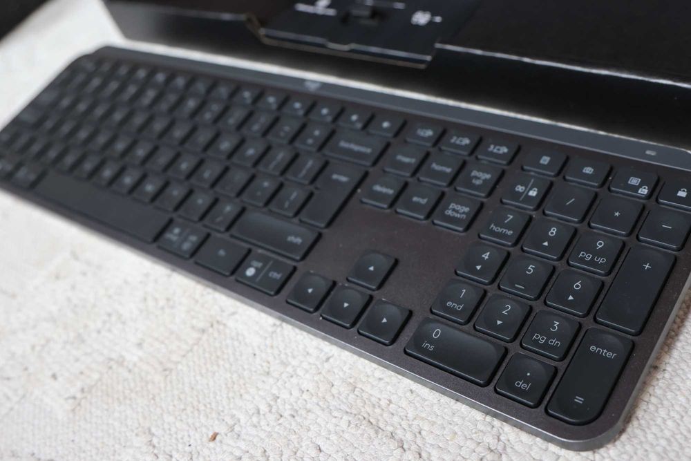 Клавиатура Logitech MX Keys S, US, Graphite 3 бр.