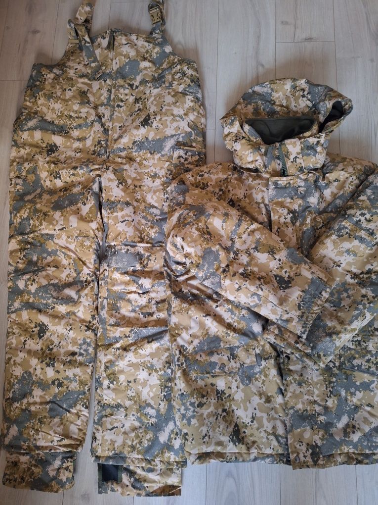 Комуфляж зимний комплект