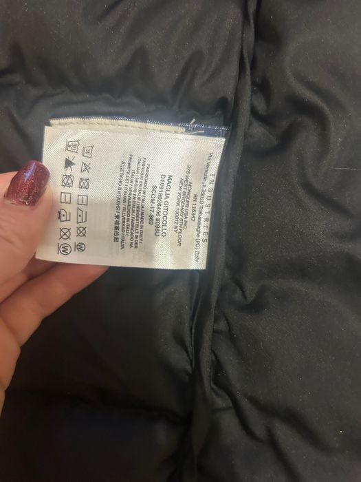 Елек Moncler Монклер