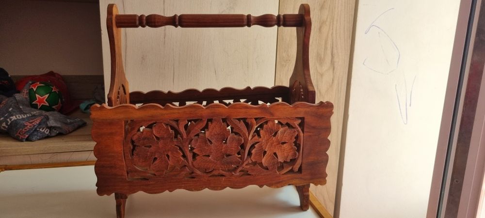 Suport reviste/ziare Antic