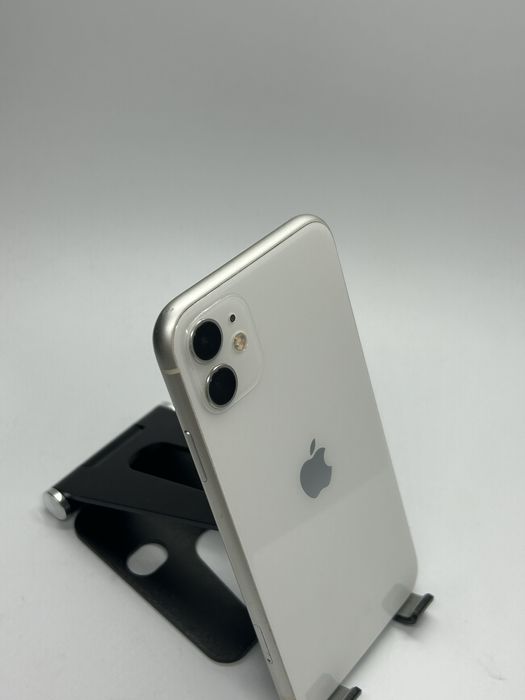 iPhone 11 - 64Gb Silver + Garantie