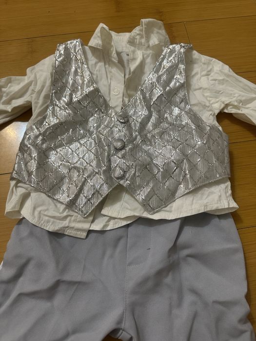 Продам нарядный костюм на 1 год