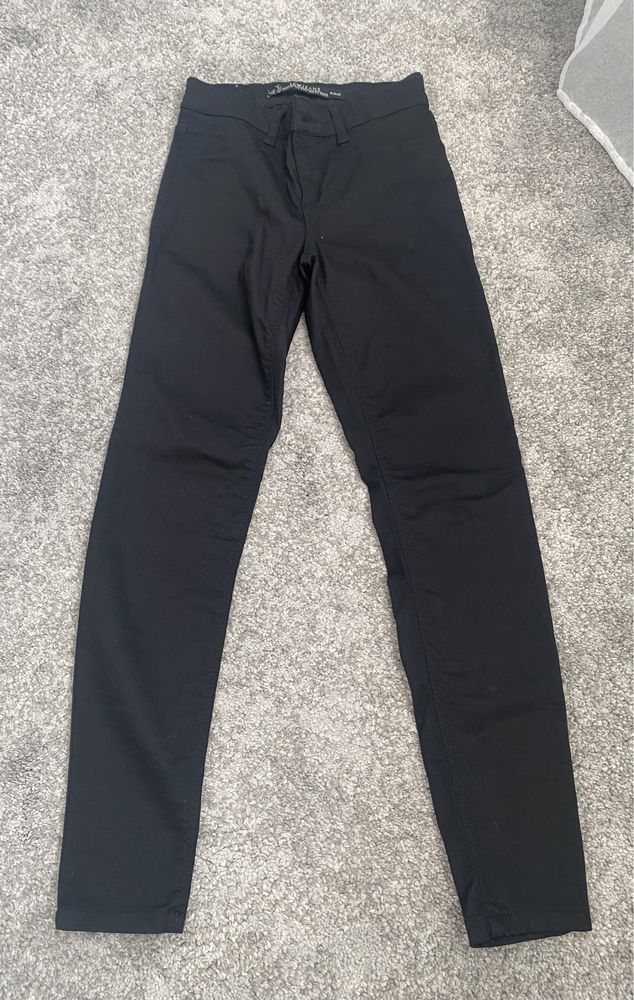 Bershka/ LC Waikiki pantaloni skinny jeans 34/xs Noi