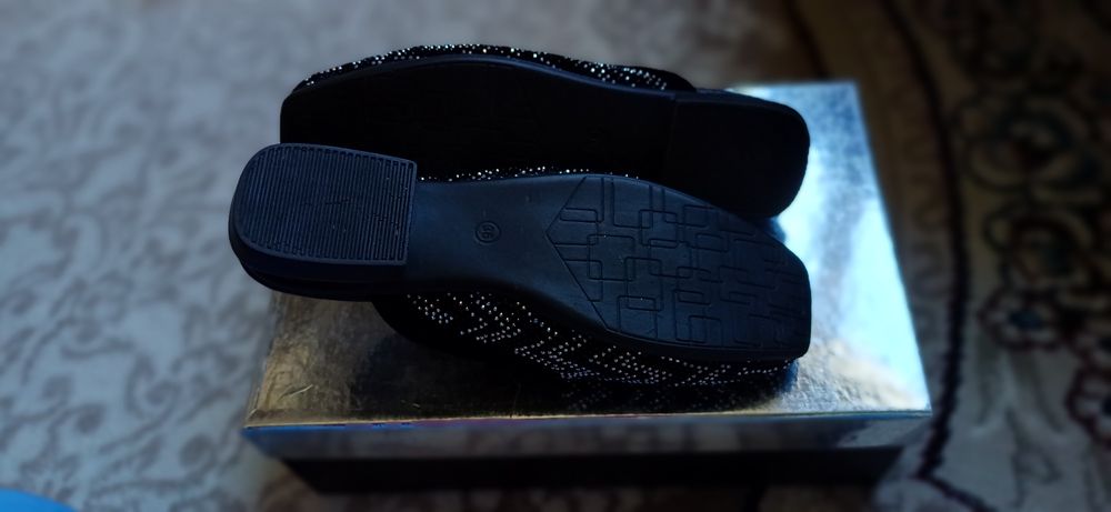 Янги аеллар оек, кийими  (Myuli 36 р )