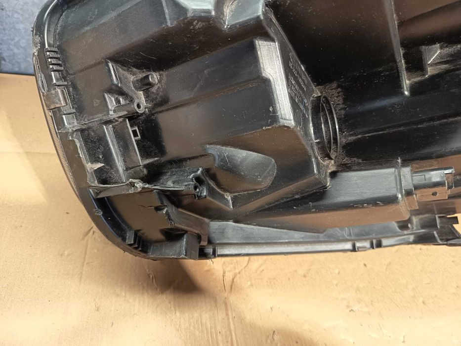 far dacia duster dreapta