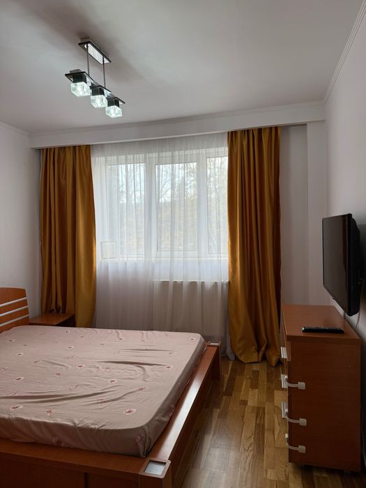 Închiriez apartament 3 camere N Bălcescu