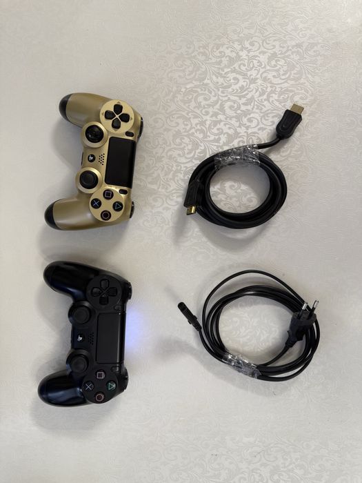 Ps4 в идеальном состоянии с играми доп