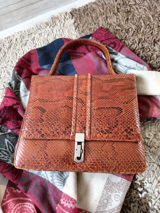 Geantă damă  din piele naturală de șarpe