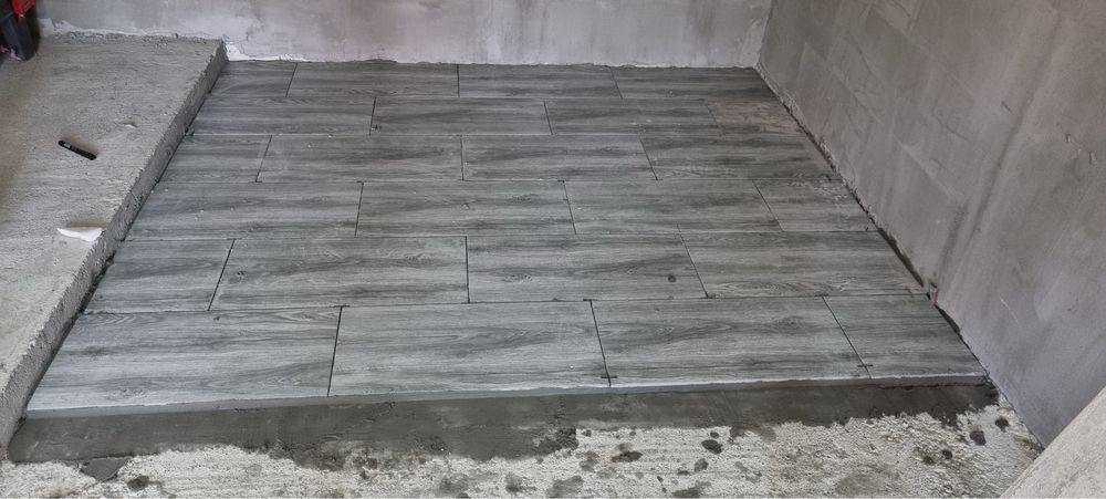 Execut la comanda diverse si lucrari si finisaje interioare