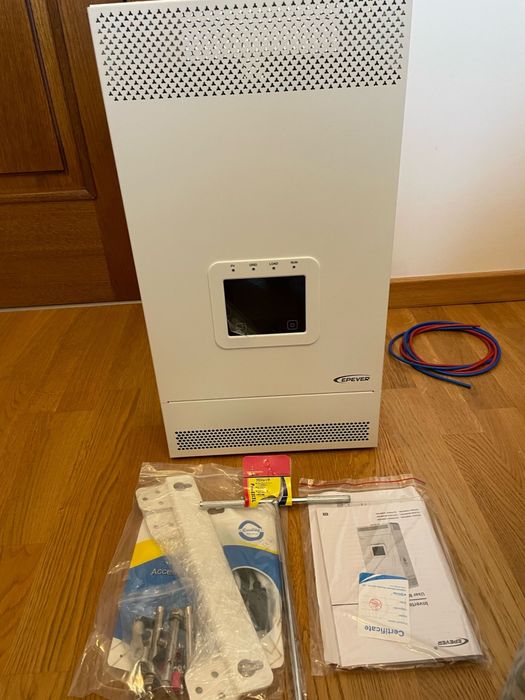 Invertor/incarcator curent EPever UCP5542-1050P20C NOU cu accesorii