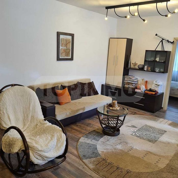 Тристаен апартамент под наем в комплекс Златни пясъци