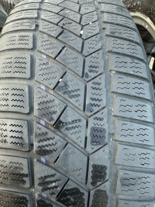 Anvelope iarna 205 50 17 Continental