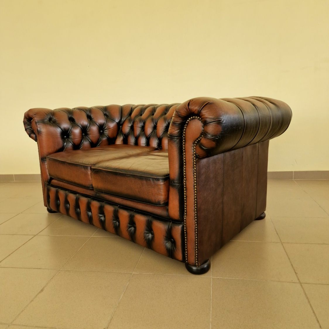 Диван Честърфийлд Chesterfield