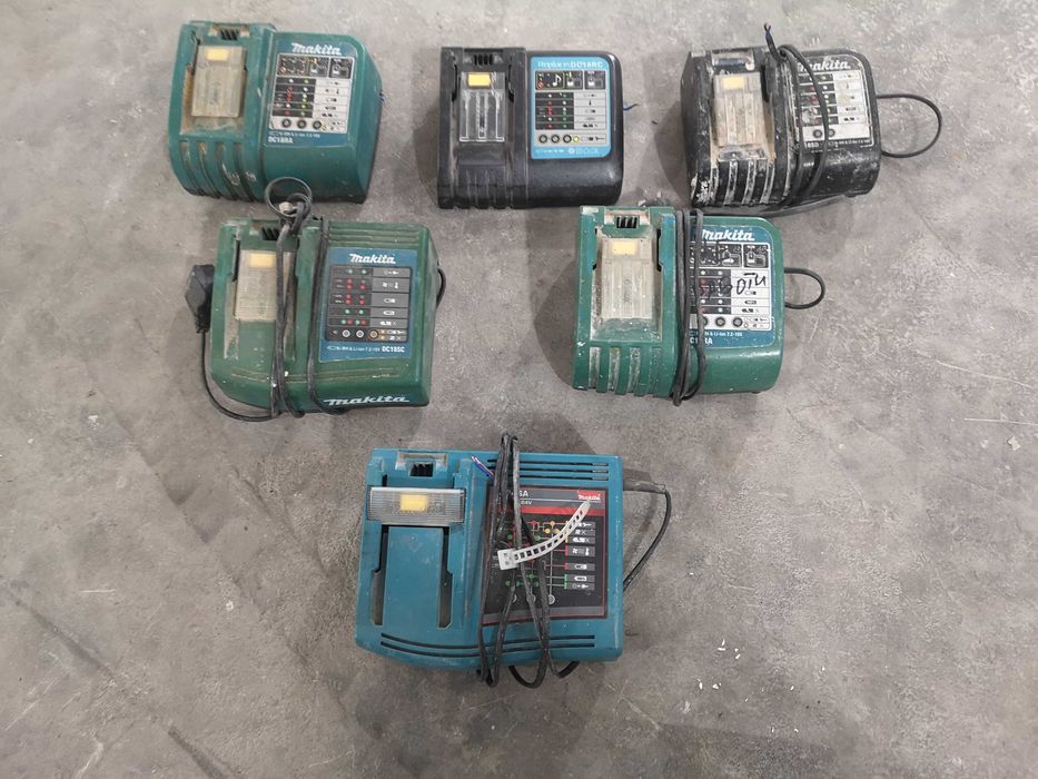 Зарядно / дни - Makita (развалени)