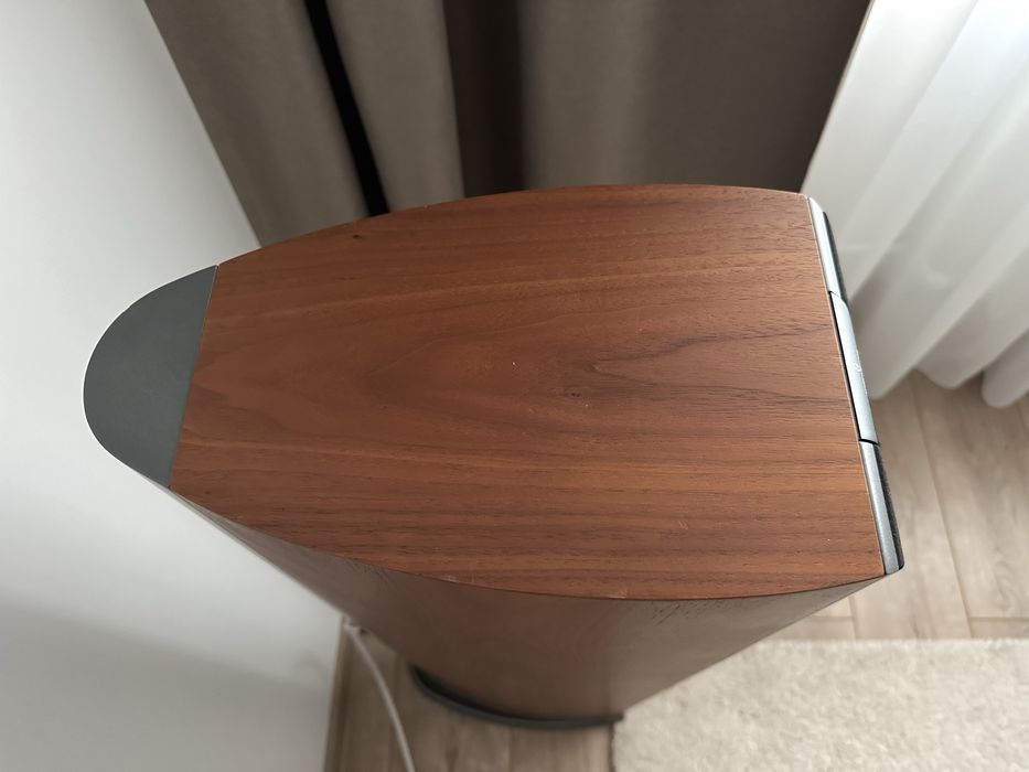 Audiovector R3 Avantgarde walnut