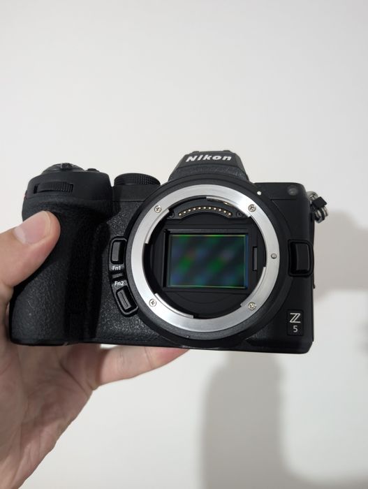 Aparat Foto Mirrorless - Nikon Z5