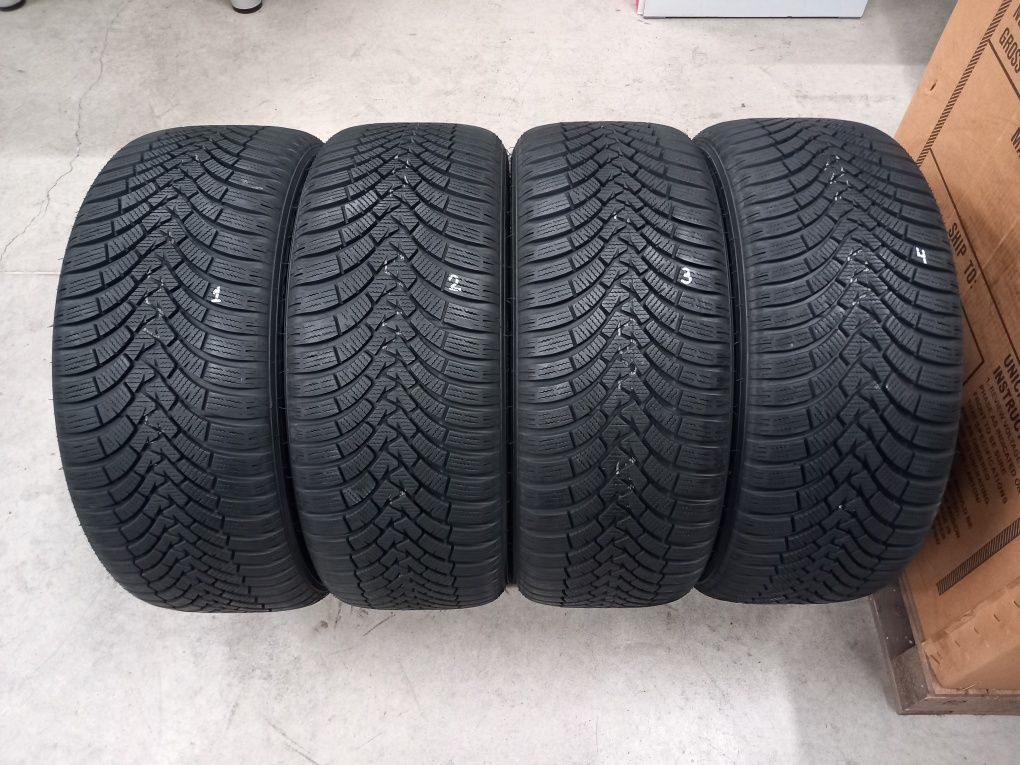 245/45RF18 100V 4бр.FALKEN RUN FLAT Неразличими от НОВИ